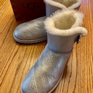 UGG MINI BAILEY BUTTON BLING